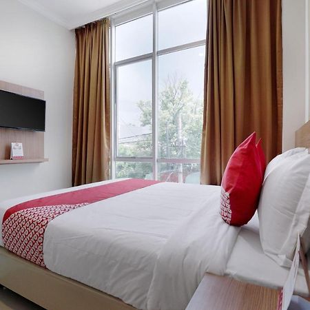 Oyo 415 The Kartini 8 Residence ジャカルタ エクステリア 写真
