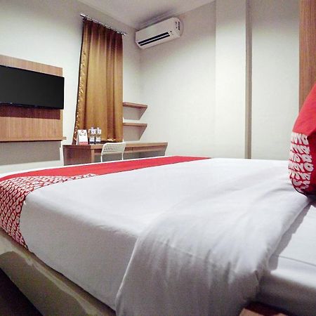 Oyo 415 The Kartini 8 Residence ジャカルタ エクステリア 写真