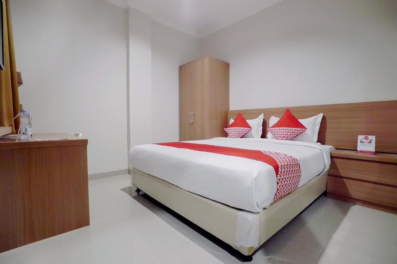 Oyo 415 The Kartini 8 Residence ジャカルタ エクステリア 写真