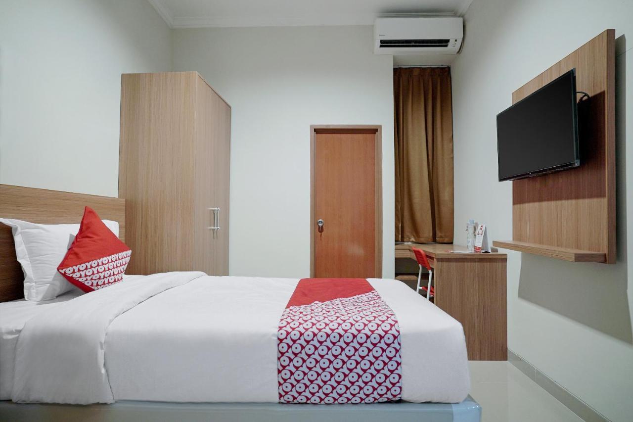 Oyo 415 The Kartini 8 Residence ジャカルタ エクステリア 写真