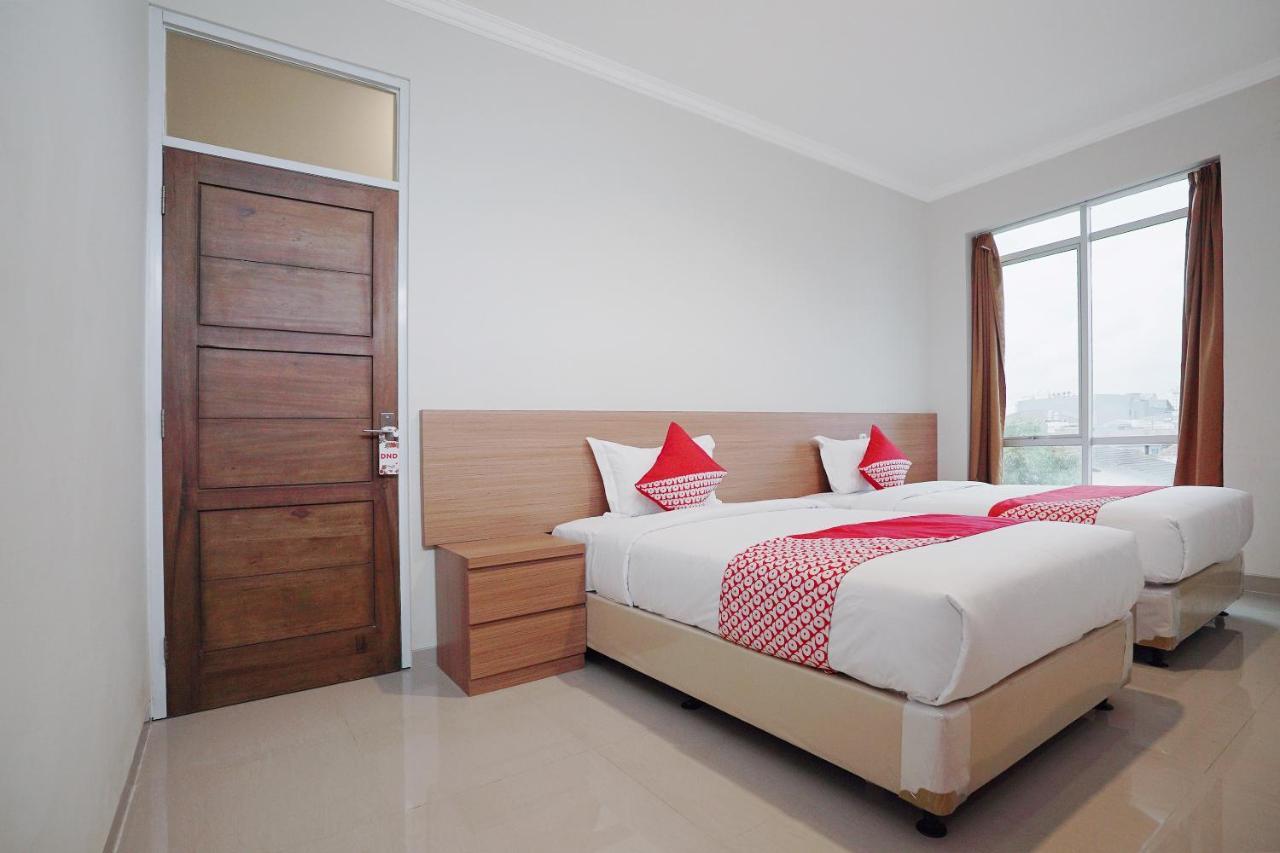 Oyo 415 The Kartini 8 Residence ジャカルタ エクステリア 写真