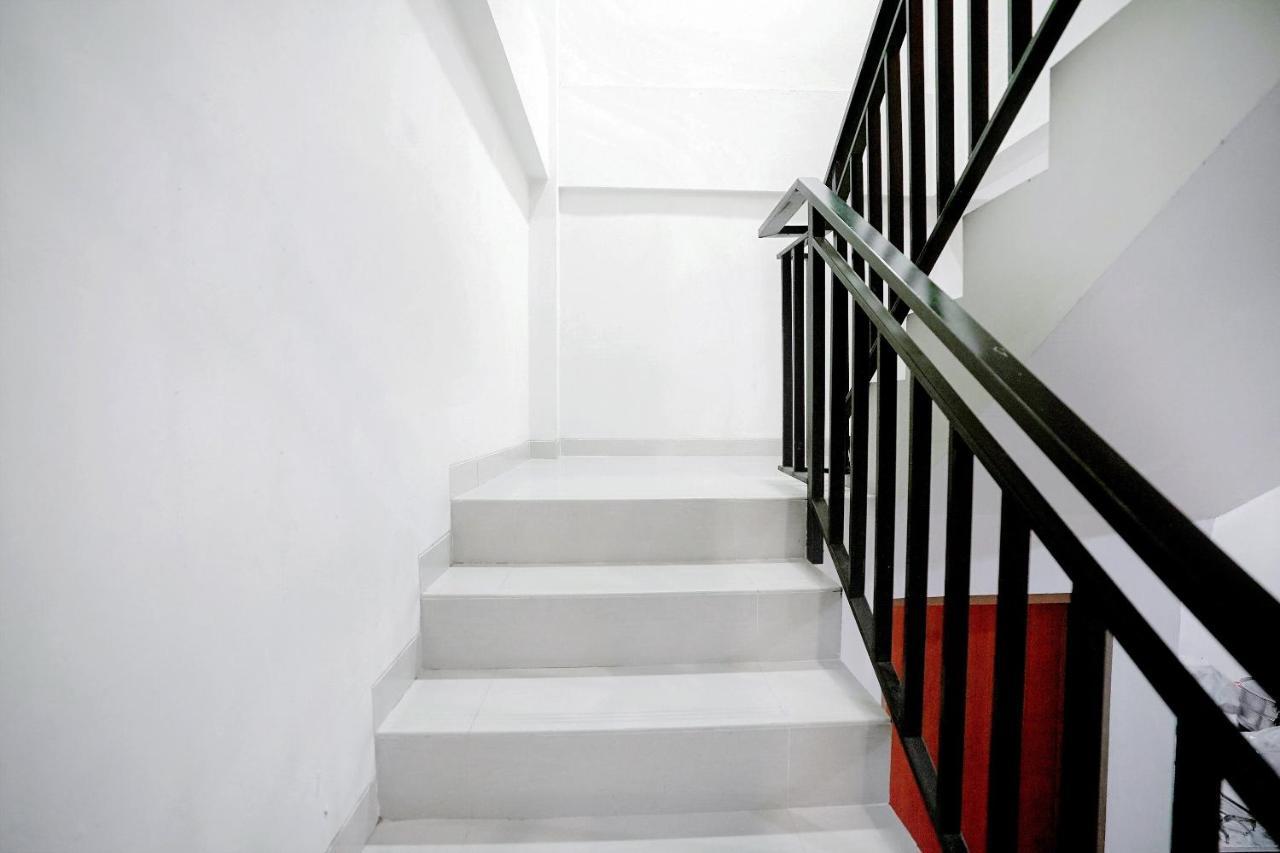 Oyo 415 The Kartini 8 Residence ジャカルタ エクステリア 写真
