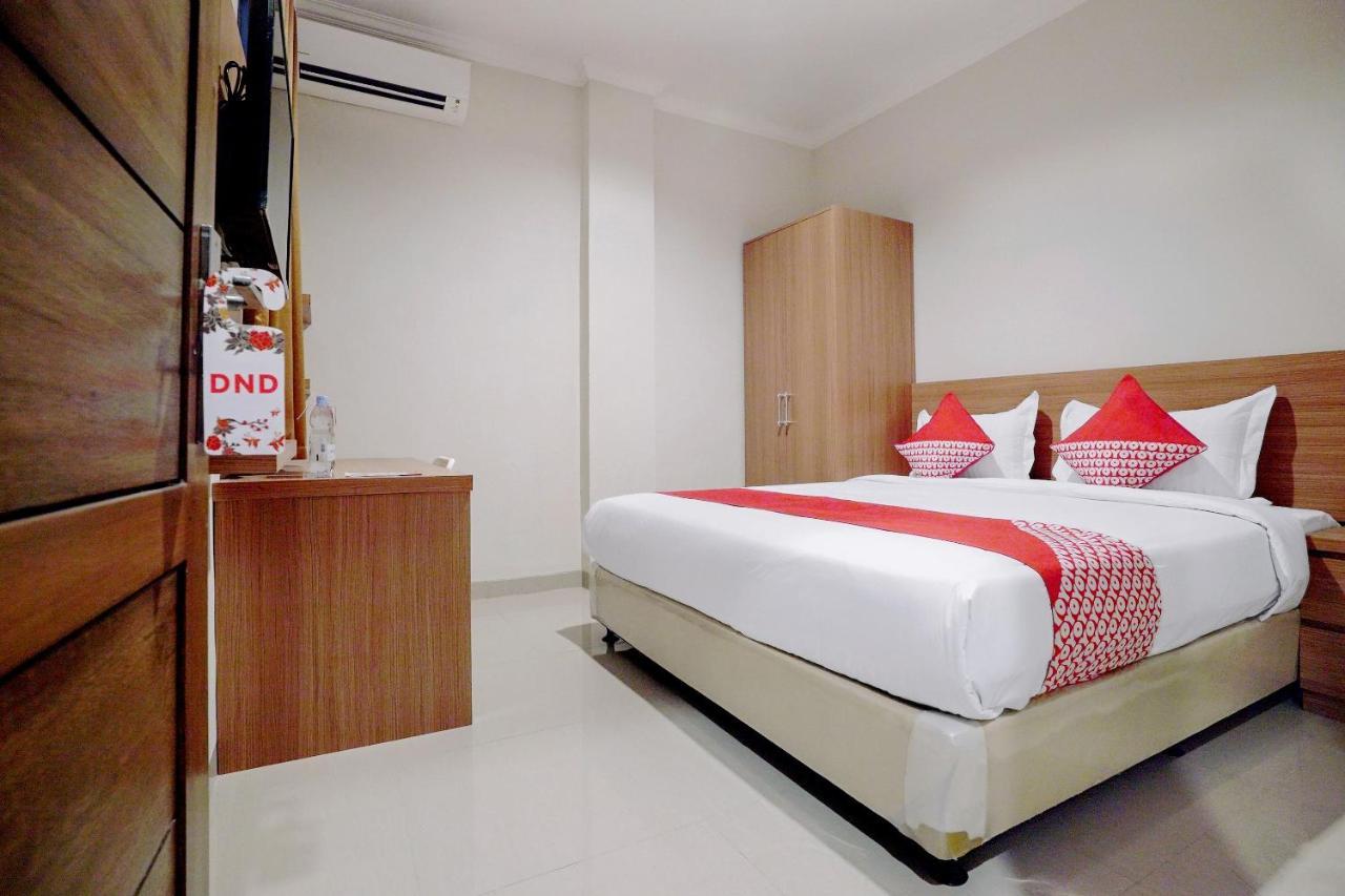 Oyo 415 The Kartini 8 Residence ジャカルタ エクステリア 写真