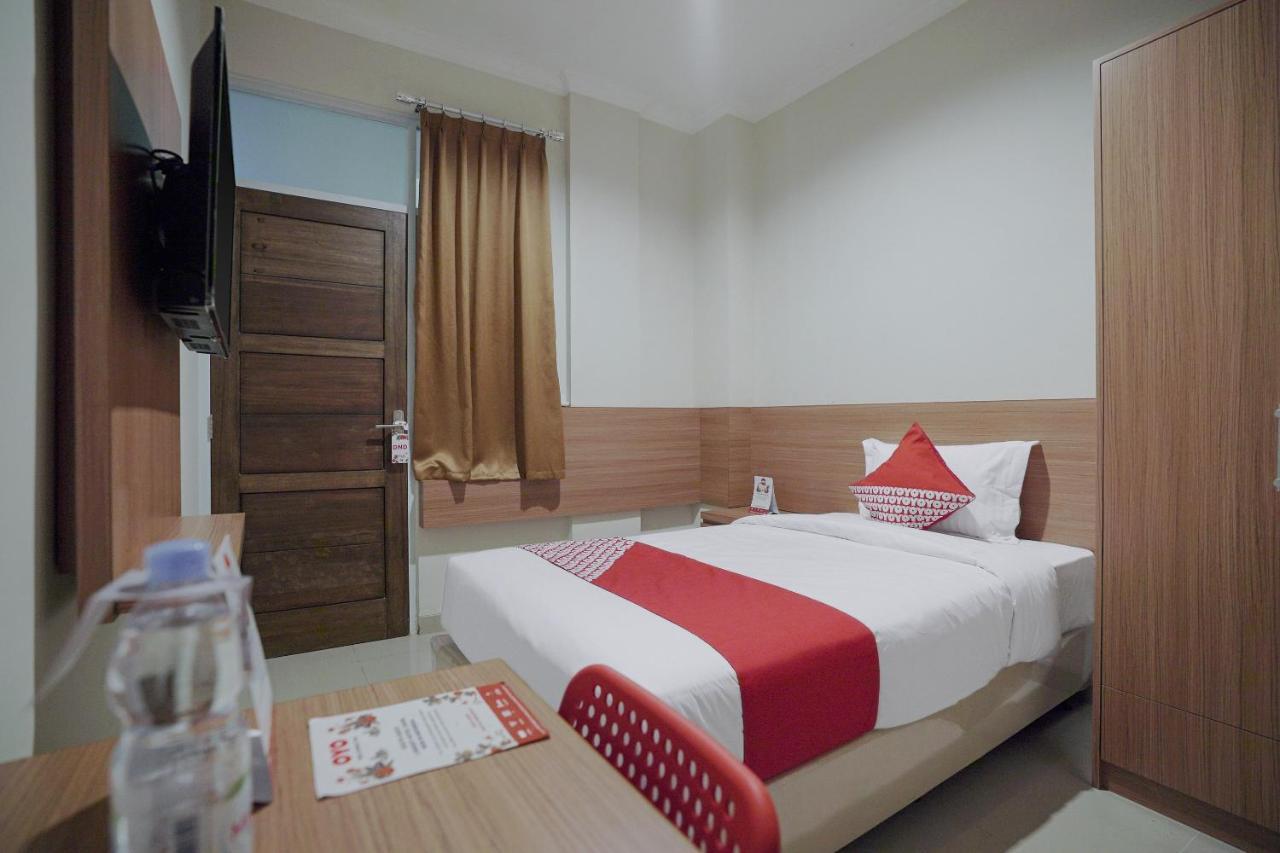 Oyo 415 The Kartini 8 Residence ジャカルタ エクステリア 写真