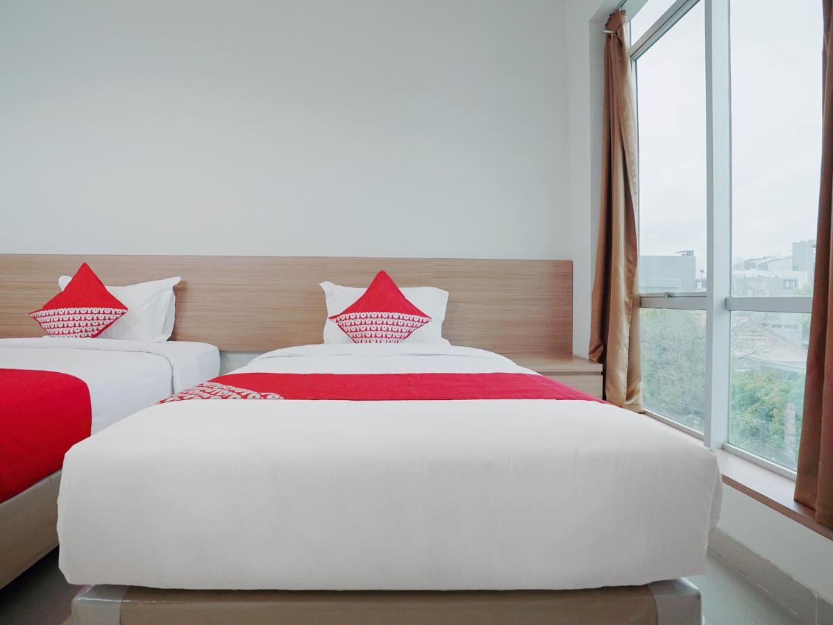 Oyo 415 The Kartini 8 Residence ジャカルタ エクステリア 写真