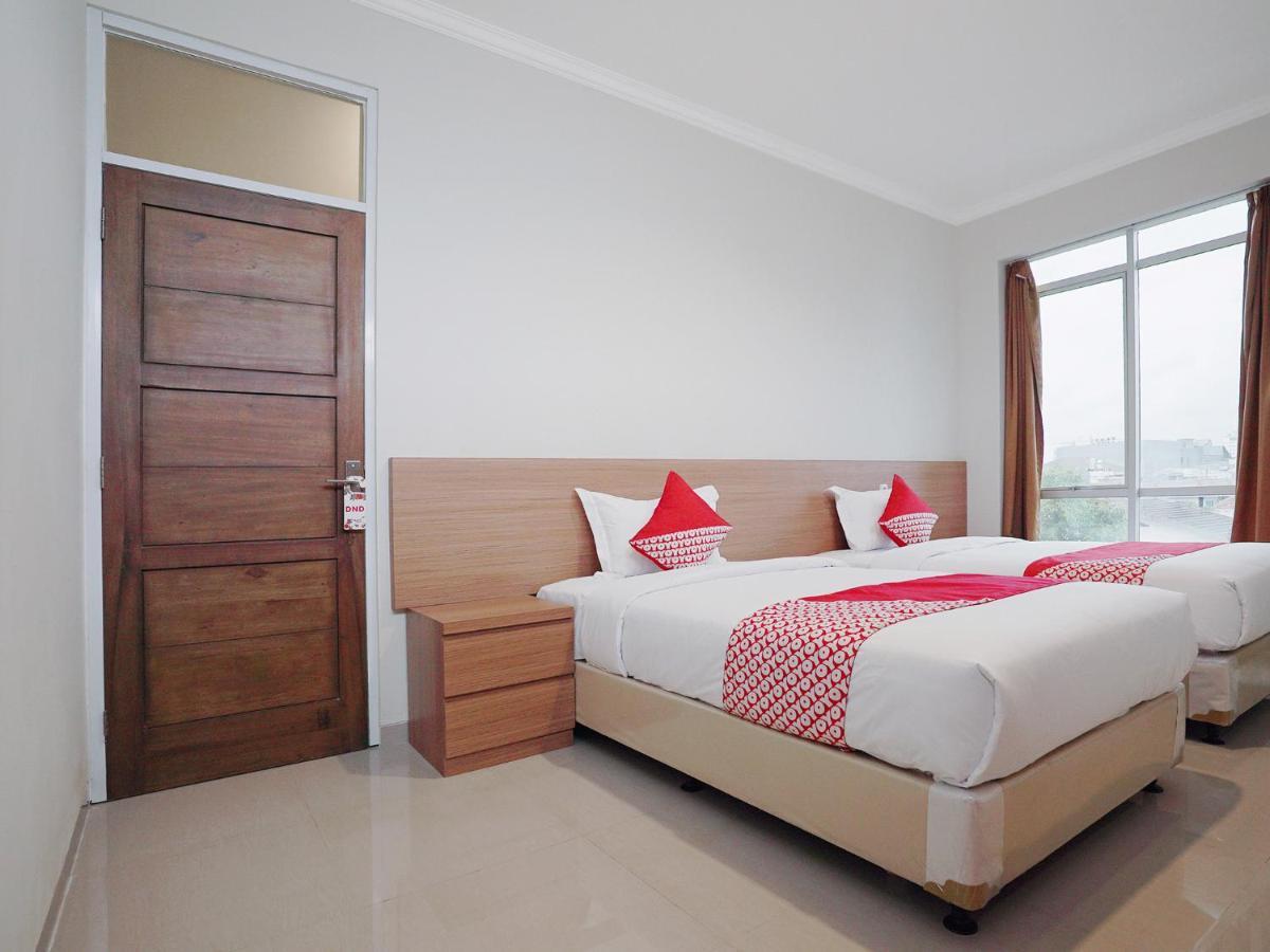 Oyo 415 The Kartini 8 Residence ジャカルタ エクステリア 写真