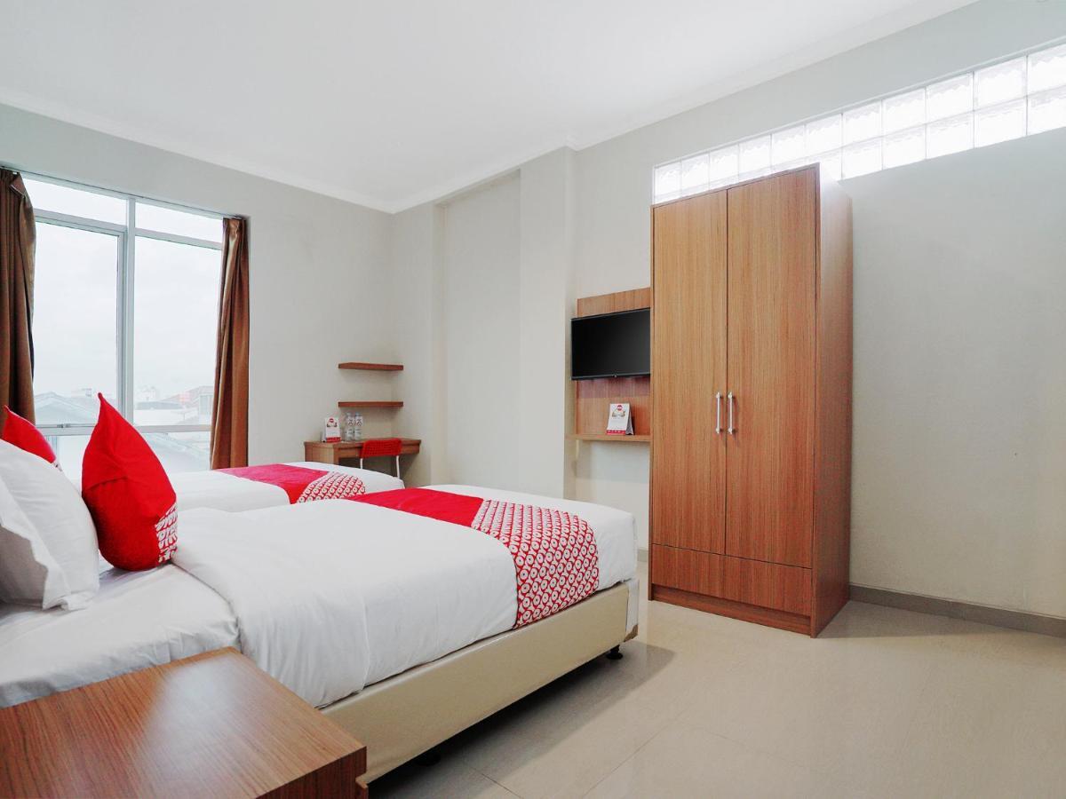 Oyo 415 The Kartini 8 Residence ジャカルタ エクステリア 写真