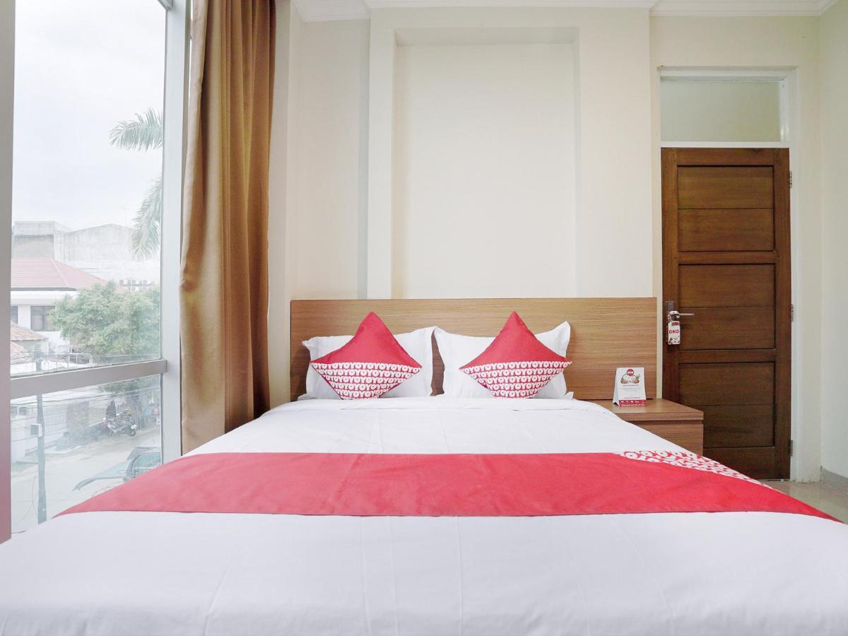 Oyo 415 The Kartini 8 Residence ジャカルタ エクステリア 写真