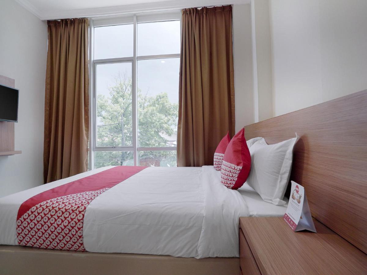 Oyo 415 The Kartini 8 Residence ジャカルタ エクステリア 写真