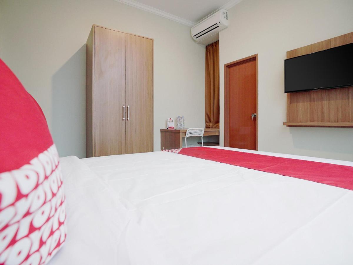 Oyo 415 The Kartini 8 Residence ジャカルタ エクステリア 写真
