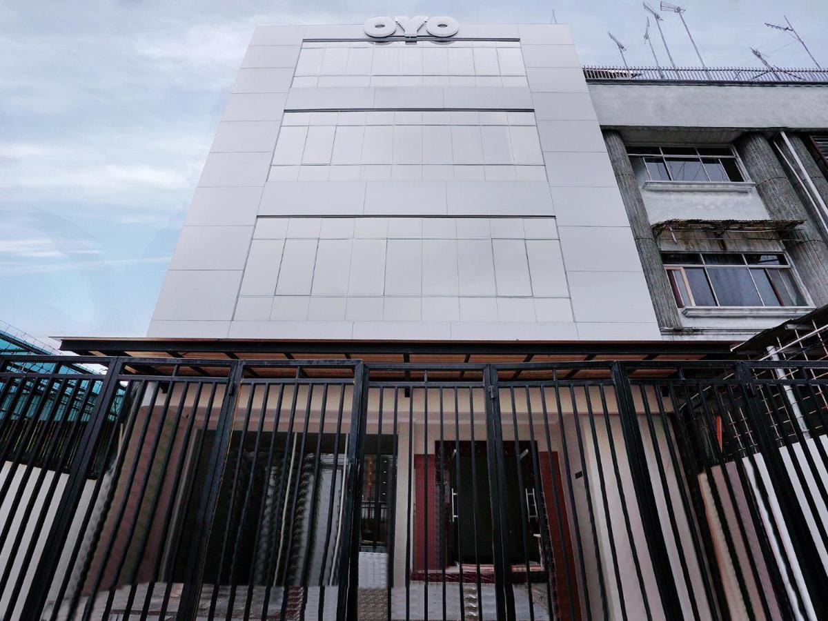 Oyo 415 The Kartini 8 Residence ジャカルタ エクステリア 写真
