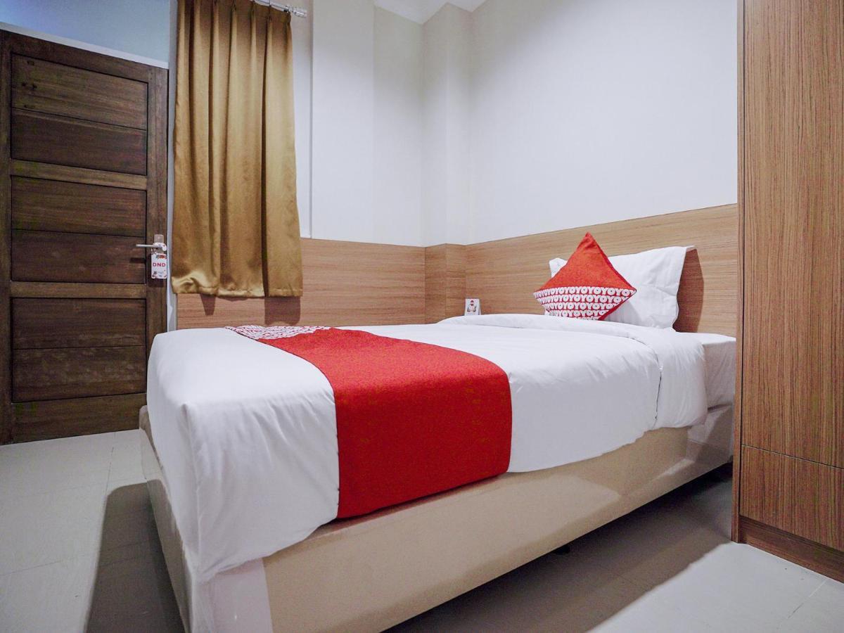 Oyo 415 The Kartini 8 Residence ジャカルタ エクステリア 写真